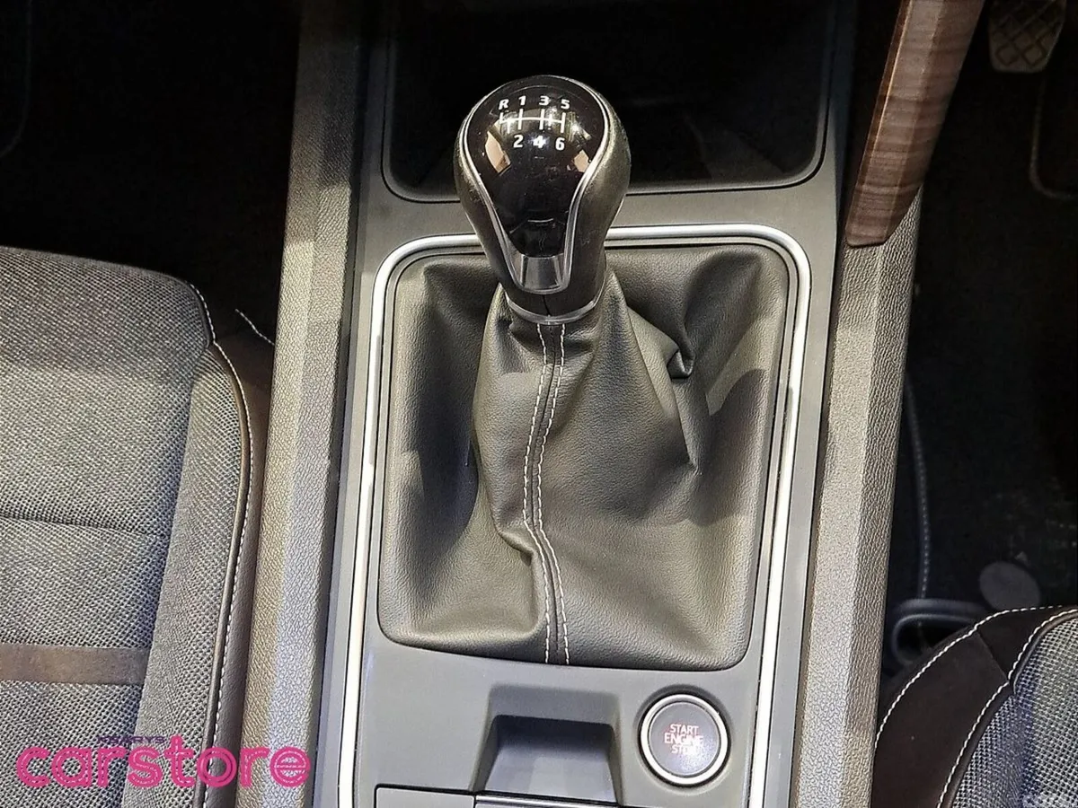 SEAT Leon SUV, Petrol, 2021, Red