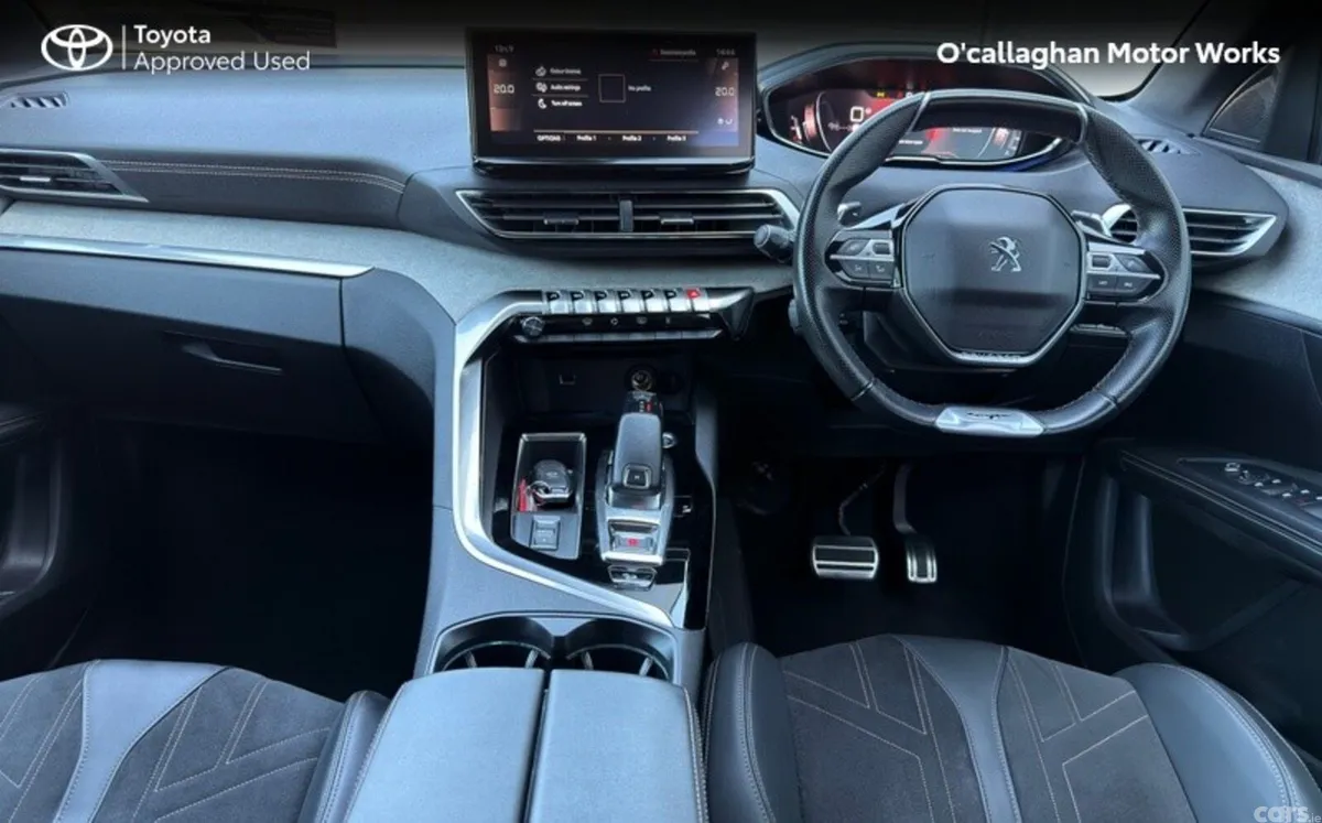 Peugeot 5008 MPV, Diesel, 2021, Grey