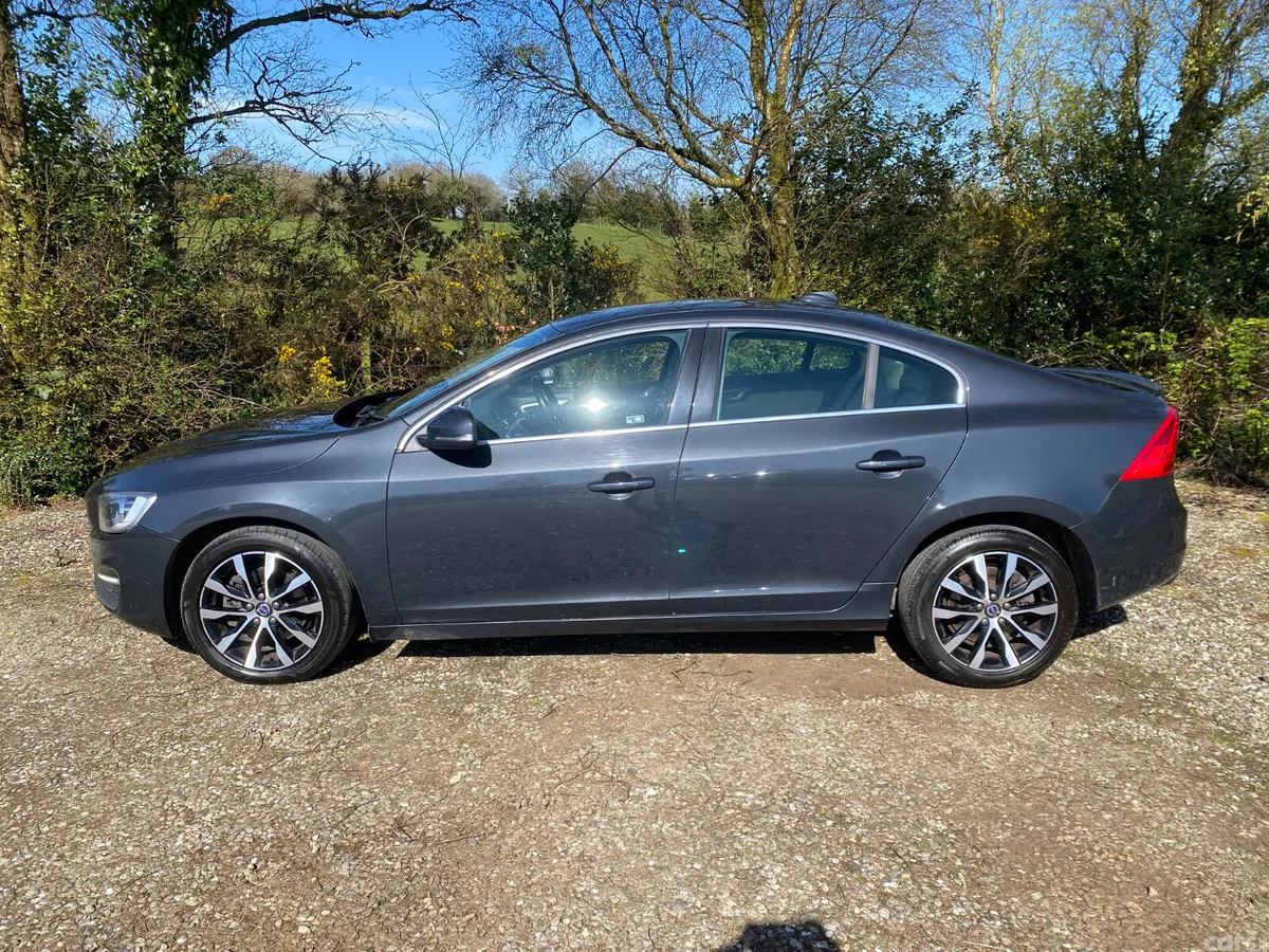 Volvo S60 Saloon, Diesel, 2018, Grey