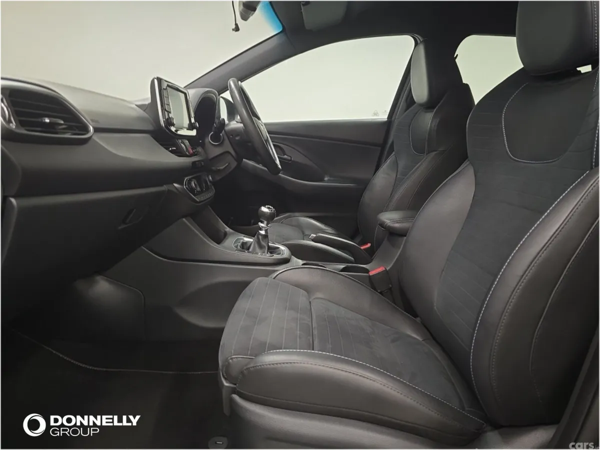 Hyundai i30 Hatchback, Petrol, 2018, Black