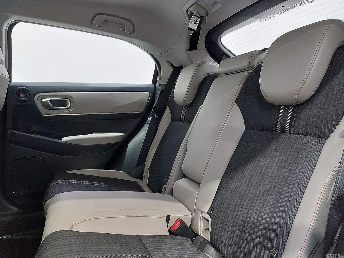 Honda HR-V Hatchback, Petrol Hybrid, 2022, Black