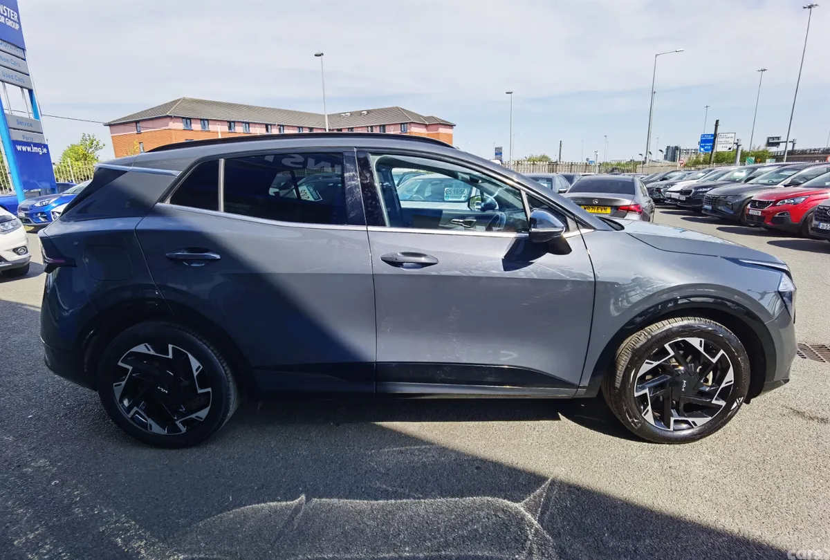 Kia Sportage SUV, Petrol Plug-in Hybrid, 2023, Grey