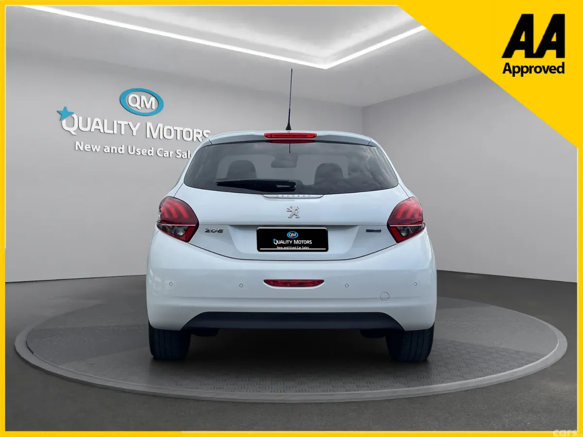 Peugeot 208 Hatchback, Petrol, 2018, White