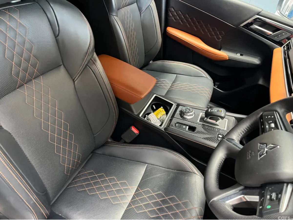 Mitsubishi Outlander SUV, Petrol Plug-in Hybrid, 2023, White