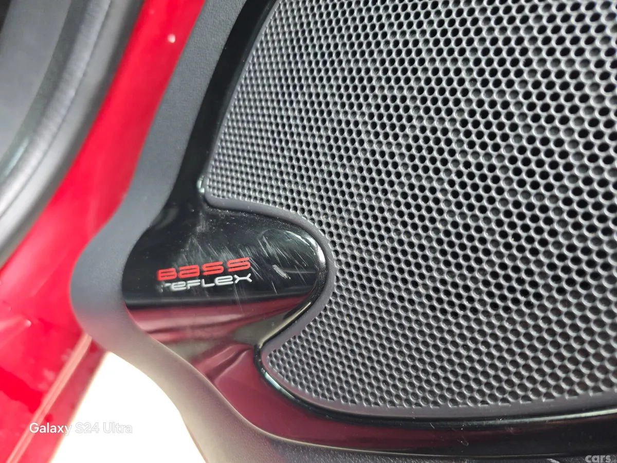 Renault Clio Hatchback, Petrol, 2019, Red
