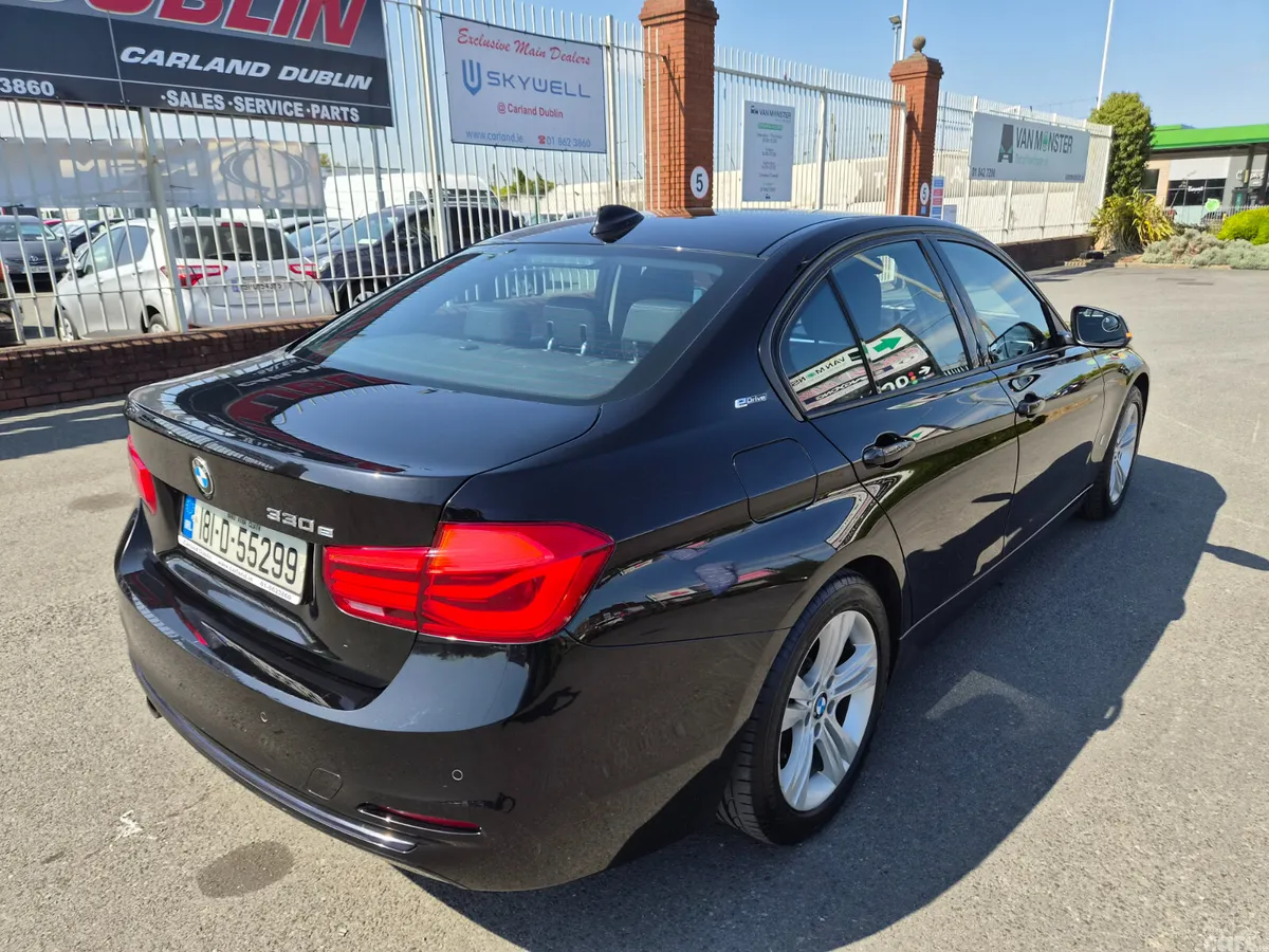 BMW 3-Series Saloon, Petrol Plug-in Hybrid, 2018, Black