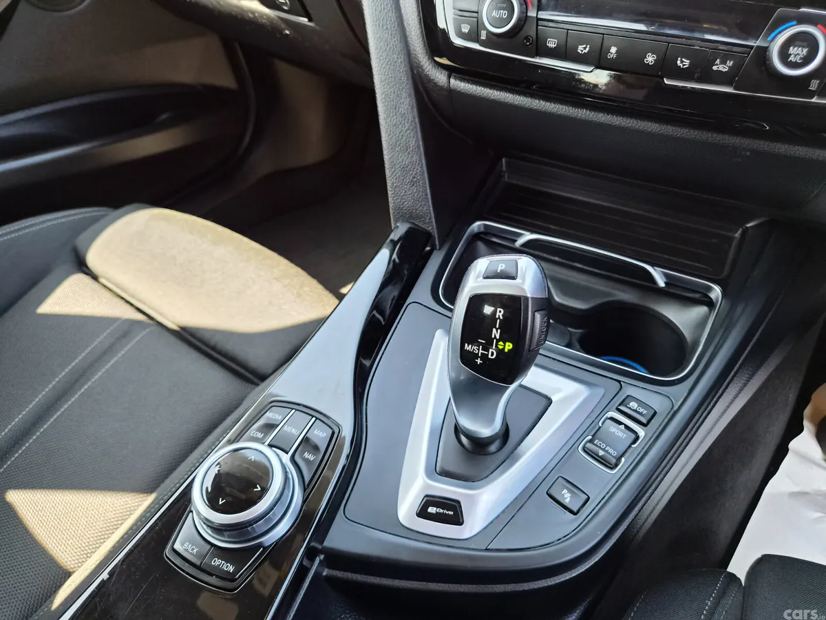 BMW 3-Series Saloon, Petrol Plug-in Hybrid, 2018, Black