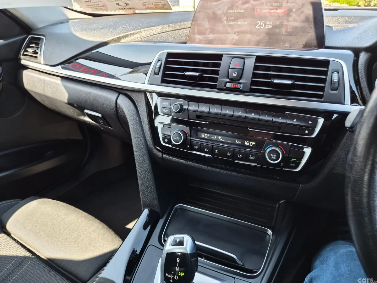 BMW 3-Series Saloon, Petrol Plug-in Hybrid, 2018, Black