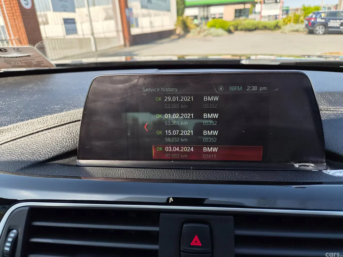 BMW 3-Series Saloon, Petrol Plug-in Hybrid, 2018, Black