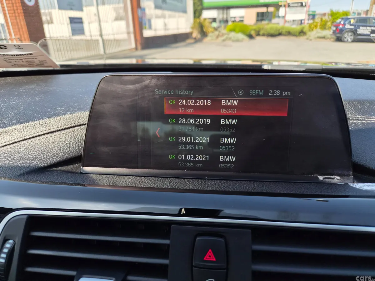 BMW 3-Series Saloon, Petrol Plug-in Hybrid, 2018, Black
