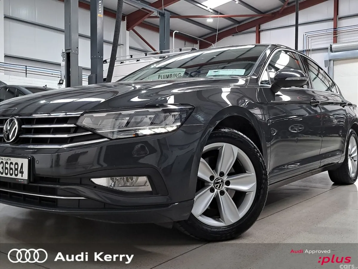 Volkswagen Passat Saloon, Diesel, 2021, Grey