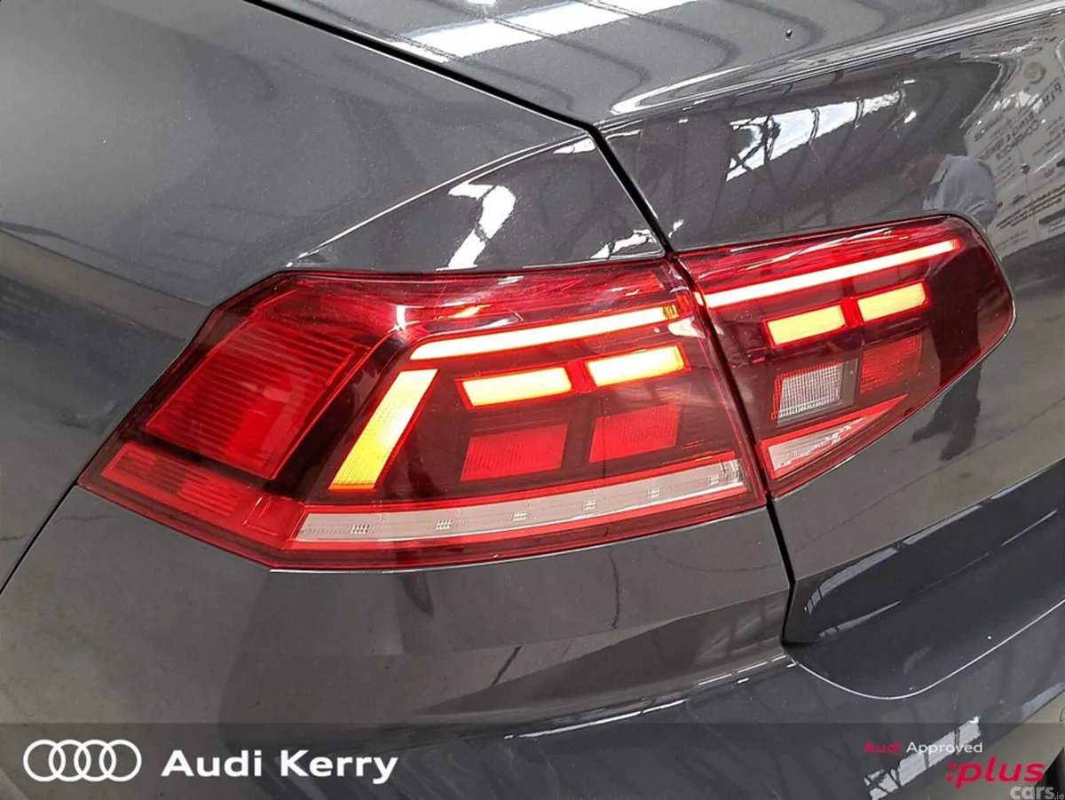 Volkswagen Passat Saloon, Diesel, 2021, Grey