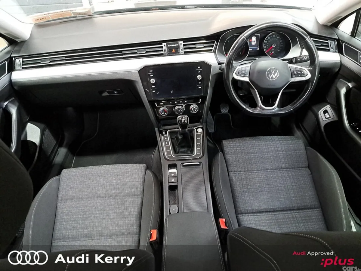 Volkswagen Passat Saloon, Diesel, 2021, Grey