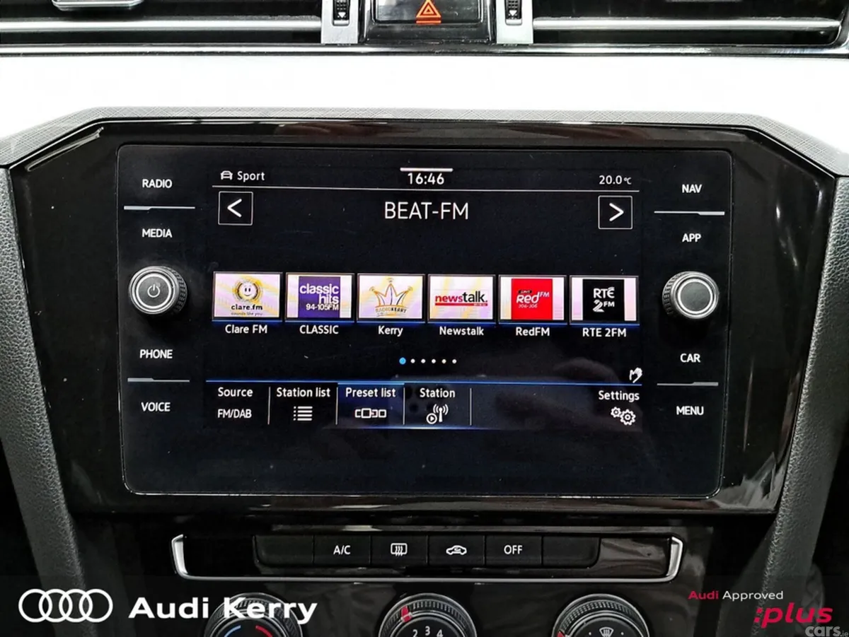 Volkswagen Passat Saloon, Diesel, 2021, Grey