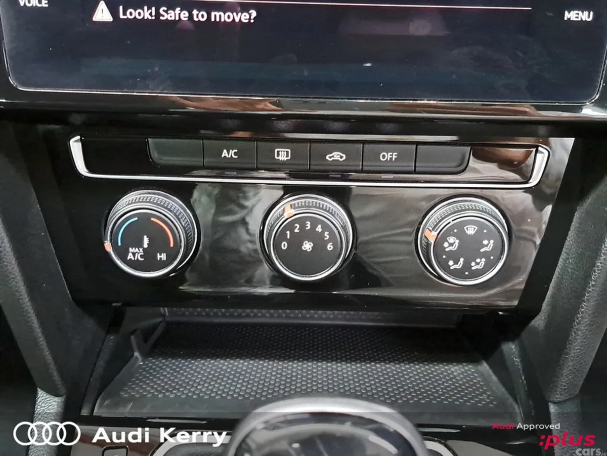 Volkswagen Passat Saloon, Diesel, 2021, Grey