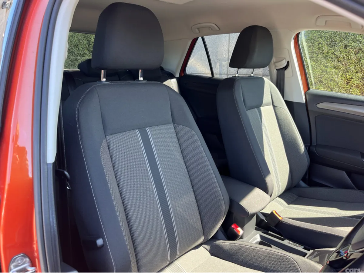 Volkswagen T-Roc SUV, Diesel, 2021, Orange