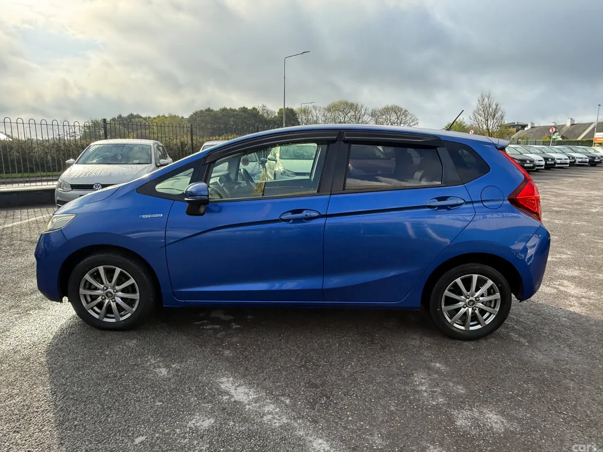Honda Fit Hatchback, Petrol Hybrid, 2014, Blue
