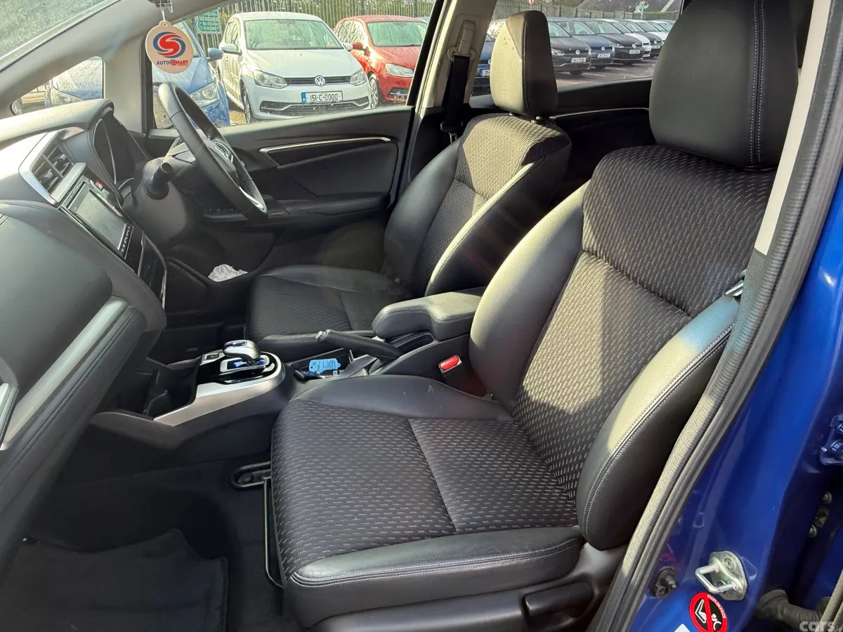 Honda Fit Hatchback, Petrol Hybrid, 2014, Blue