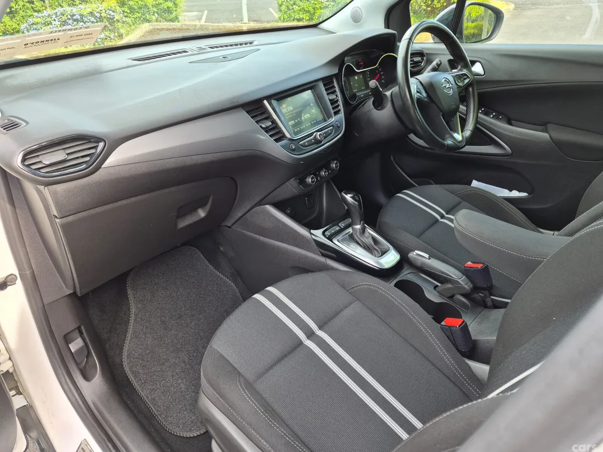 Opel Crossland X SUV, Petrol, 2023, White