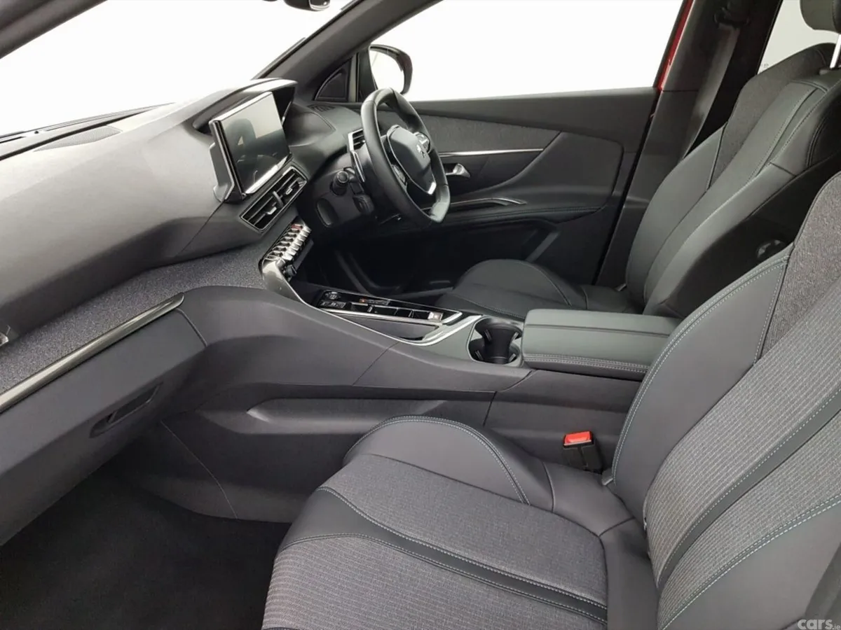 Peugeot 3008 SUV, Petrol Plug-in Hybrid, 2024, Red