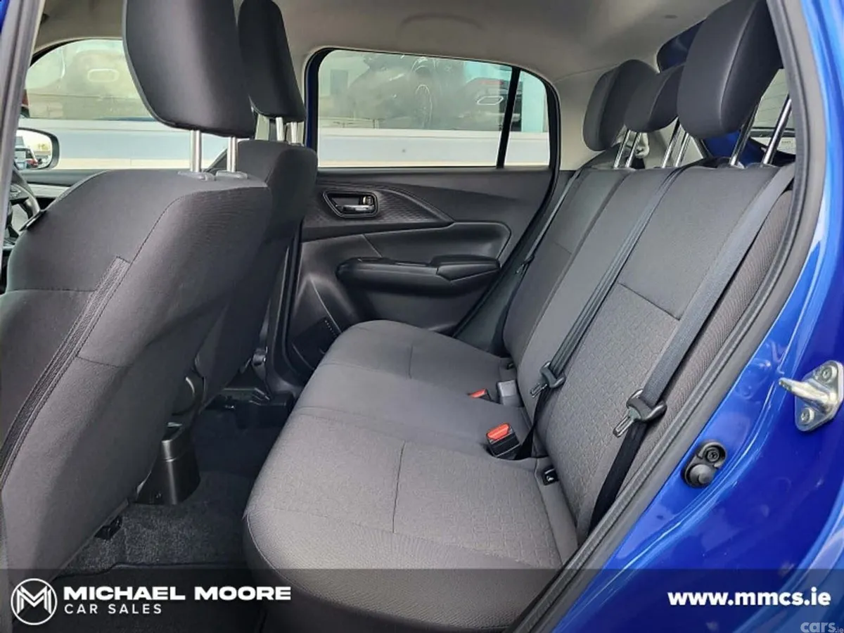 Suzuki Swift Hatchback, Petrol Hybrid, 2025, Blue