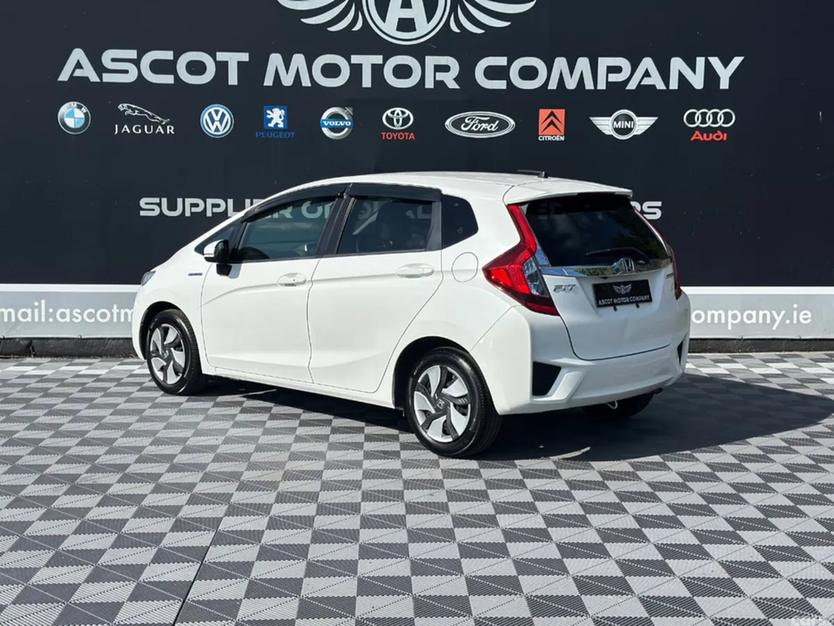 Honda Fit Hatchback, Petrol Hybrid, 2015, White