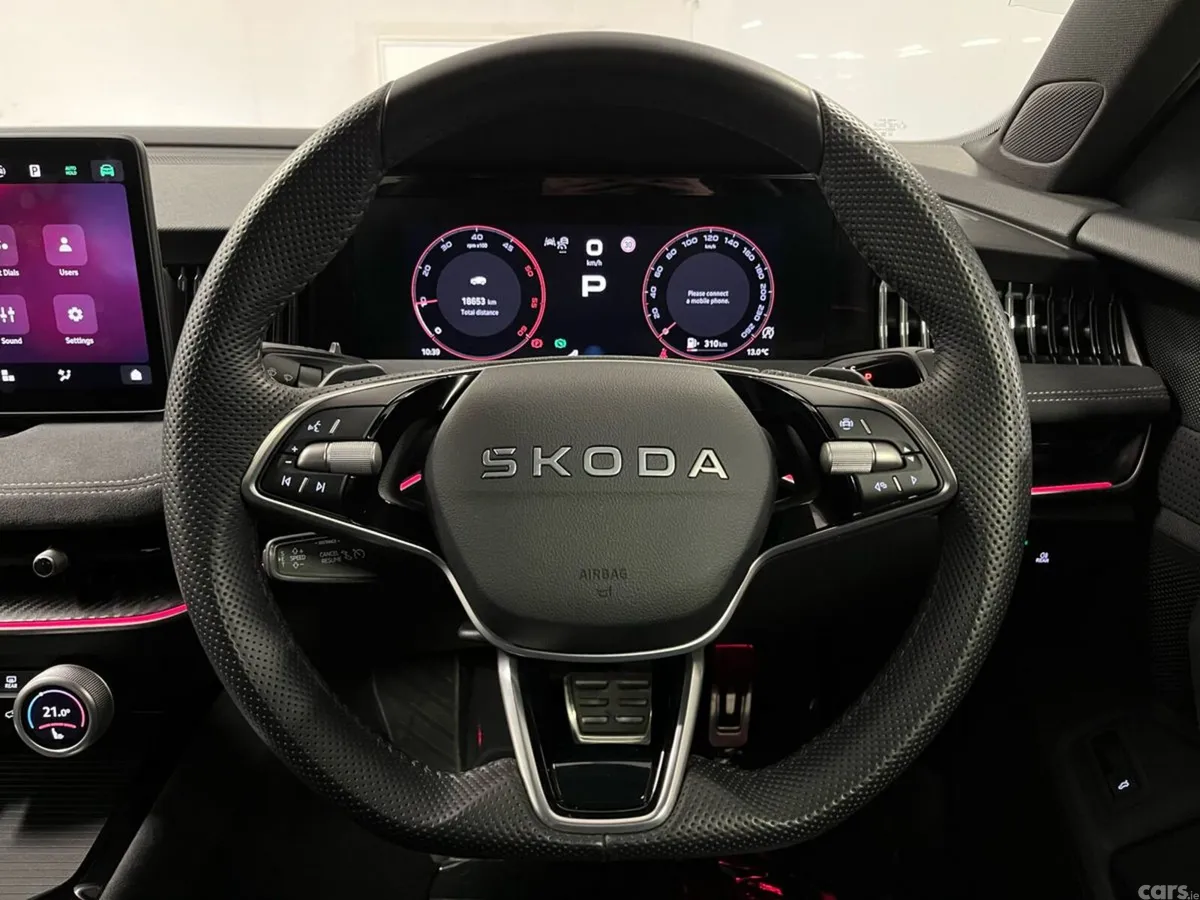 Skoda Superb Sportline DSG 2.0 TDI 150BHP - Revers, Cabra