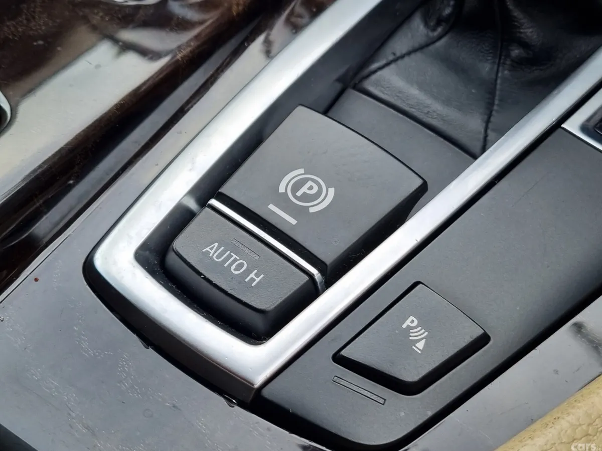 BMW 5-Series Saloon, Diesel, 2011, Black