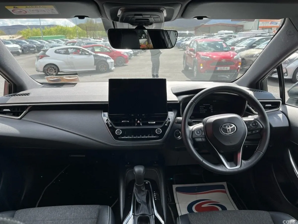 Toyota Corolla Hatchback, Petrol Hybrid, 2024, White