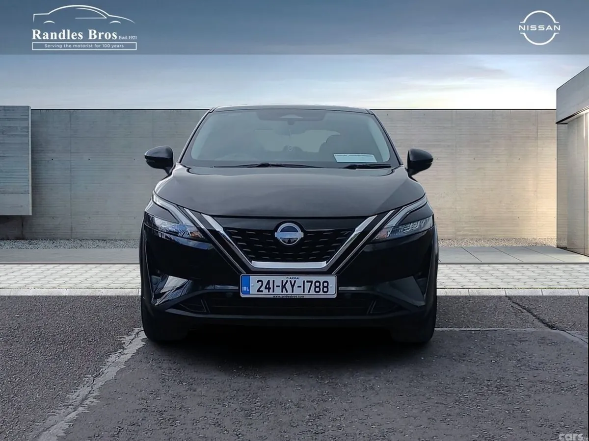 Nissan Qashqai MPV, Petrol, 2024, Black