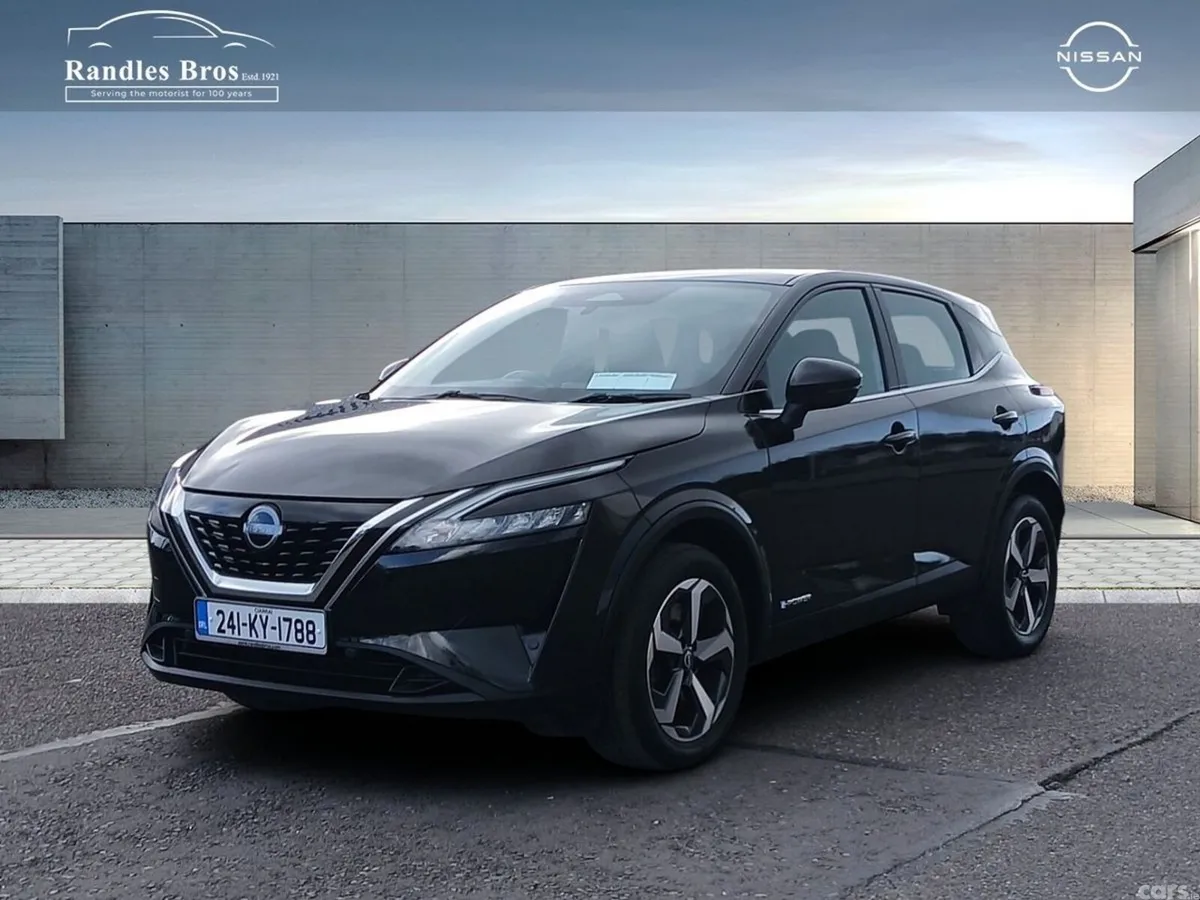 Nissan Qashqai MPV, Petrol, 2024, Black
