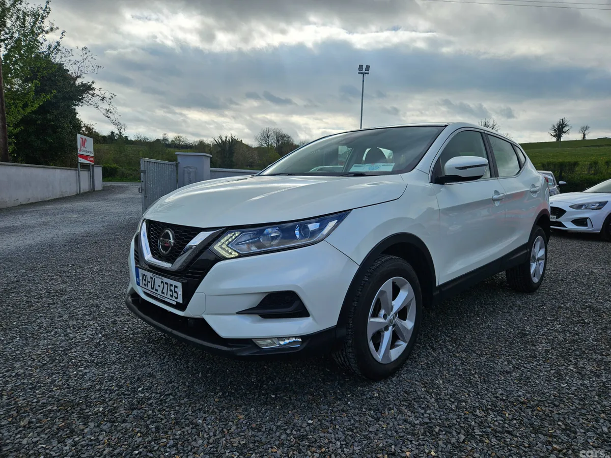 Nissan Qashqai Hatchback, Diesel, 2019, White