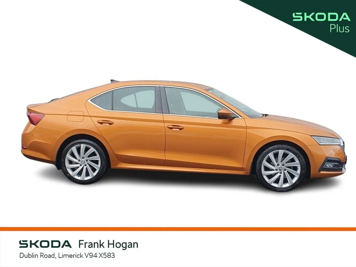 Skoda Octavia Saloon, Petrol, 2023, Orange