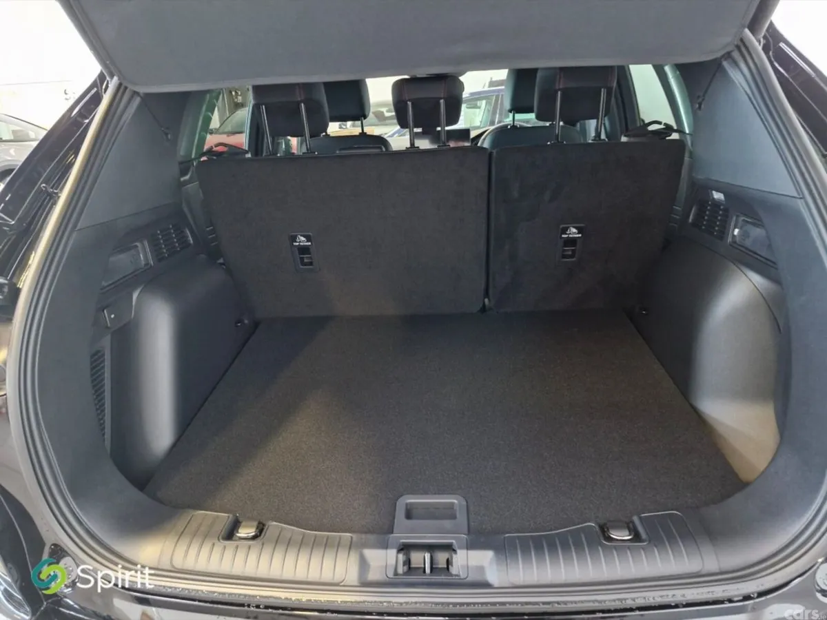 Ford Kuga SUV, Petrol Plug-in Hybrid, 2027, 