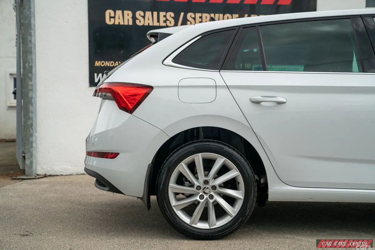 Skoda Scala Hatchback, Petrol, 2022, White