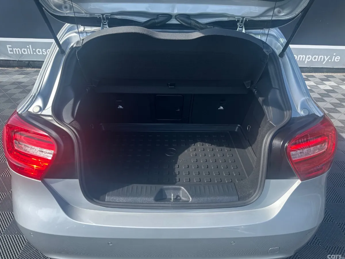 Mercedes-Benz A-Class Hatchback, Petrol, 2015, Silver