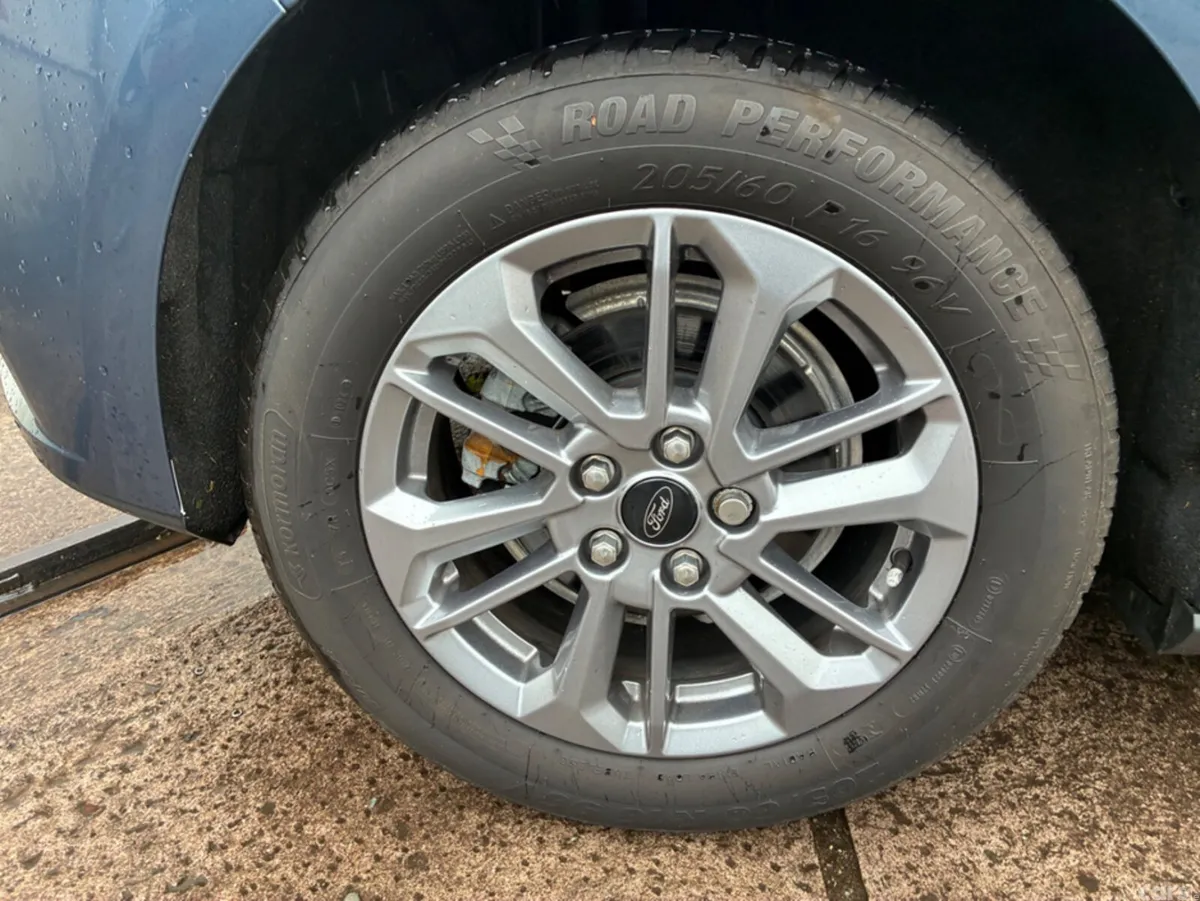 Ford Focus Hatchback, Petrol, 2023, Blue