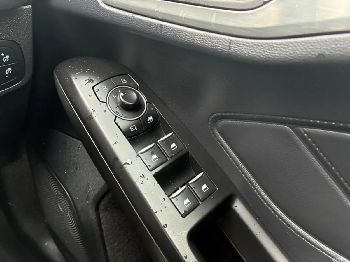 Ford Focus Hatchback, Petrol, 2023, Blue