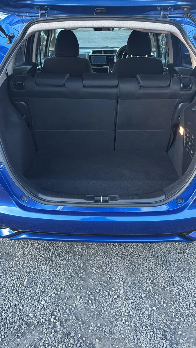 Honda Fit Hatchback, Petrol Hybrid, 2017, Blue