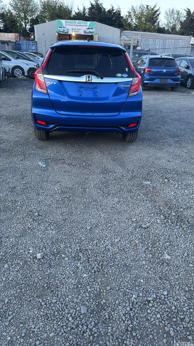 Honda Fit Hatchback, Petrol Hybrid, 2017, Blue
