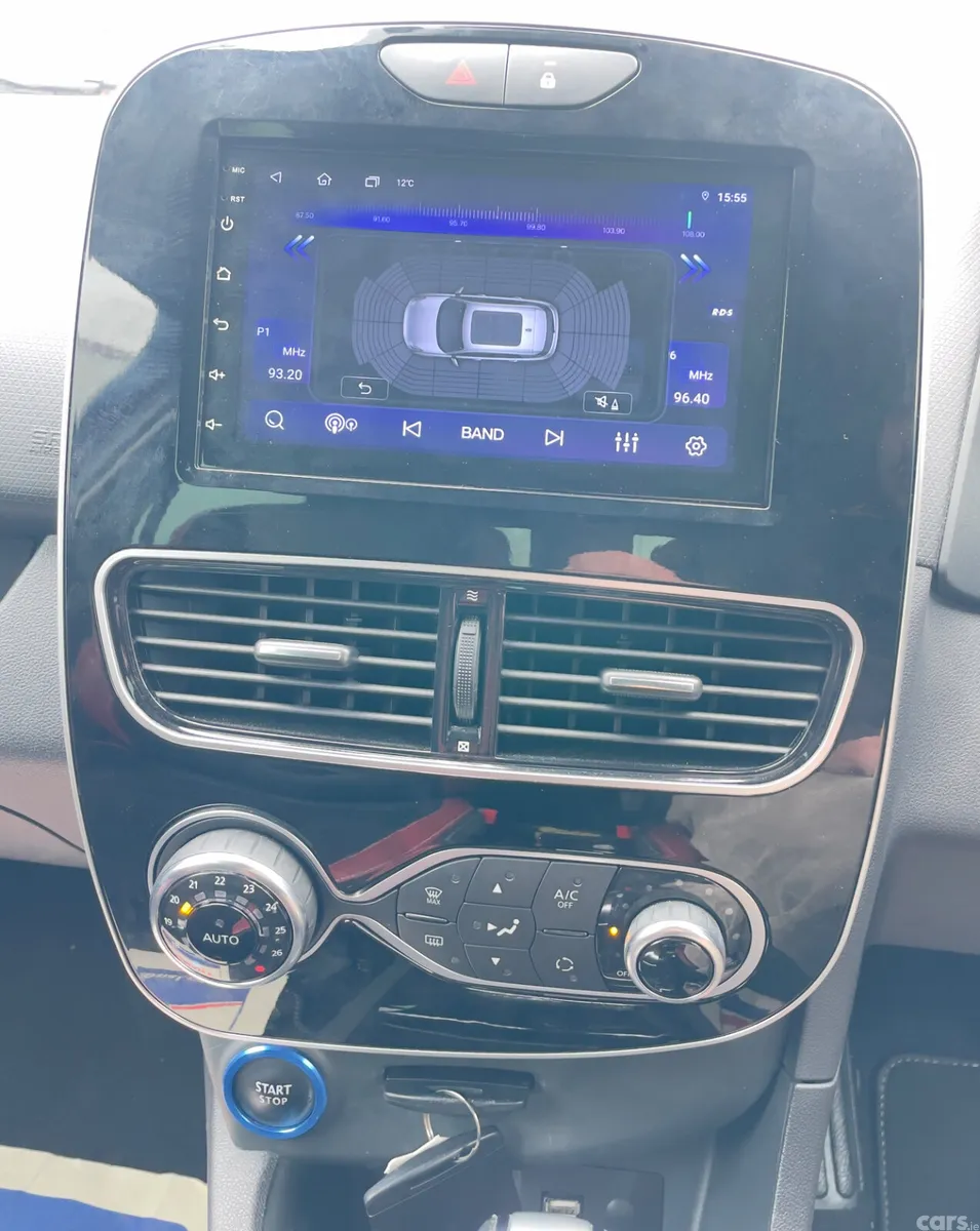 Renault Clio Hatchback, Petrol, 2018, Red