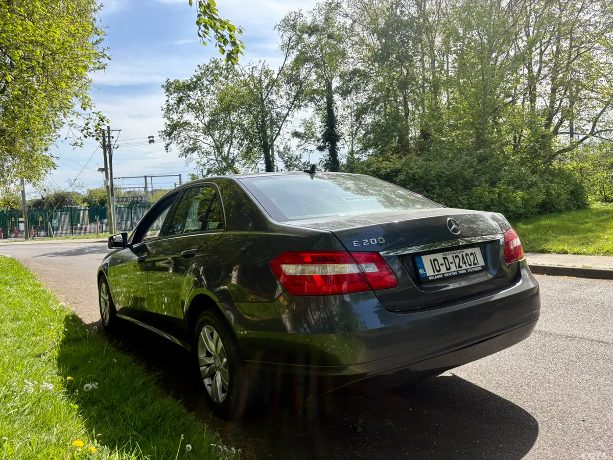 Mercedes-Benz E-Class Saloon, Diesel, 2010, Grey