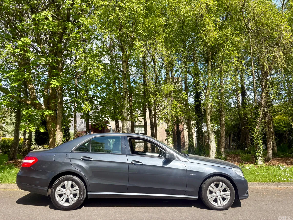 Mercedes-Benz E-Class Saloon, Diesel, 2010, Grey