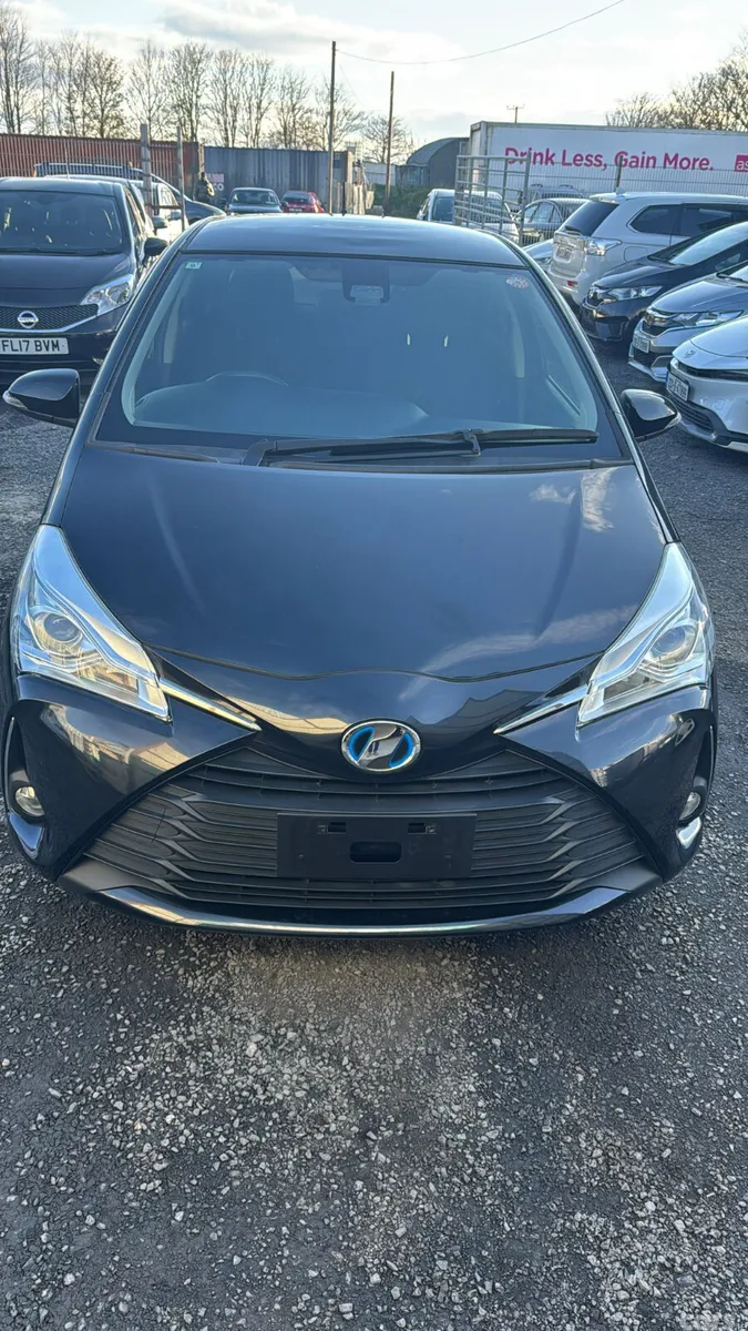 Toyota Vitz Hatchback, Petrol Hybrid, 2017, Black