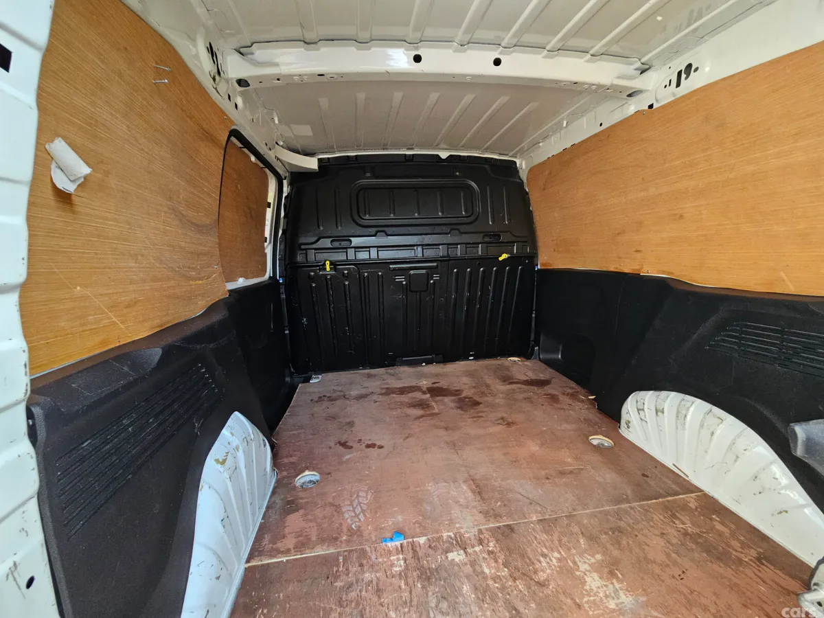 Peugeot Partner MPV, Diesel, 2019, White
