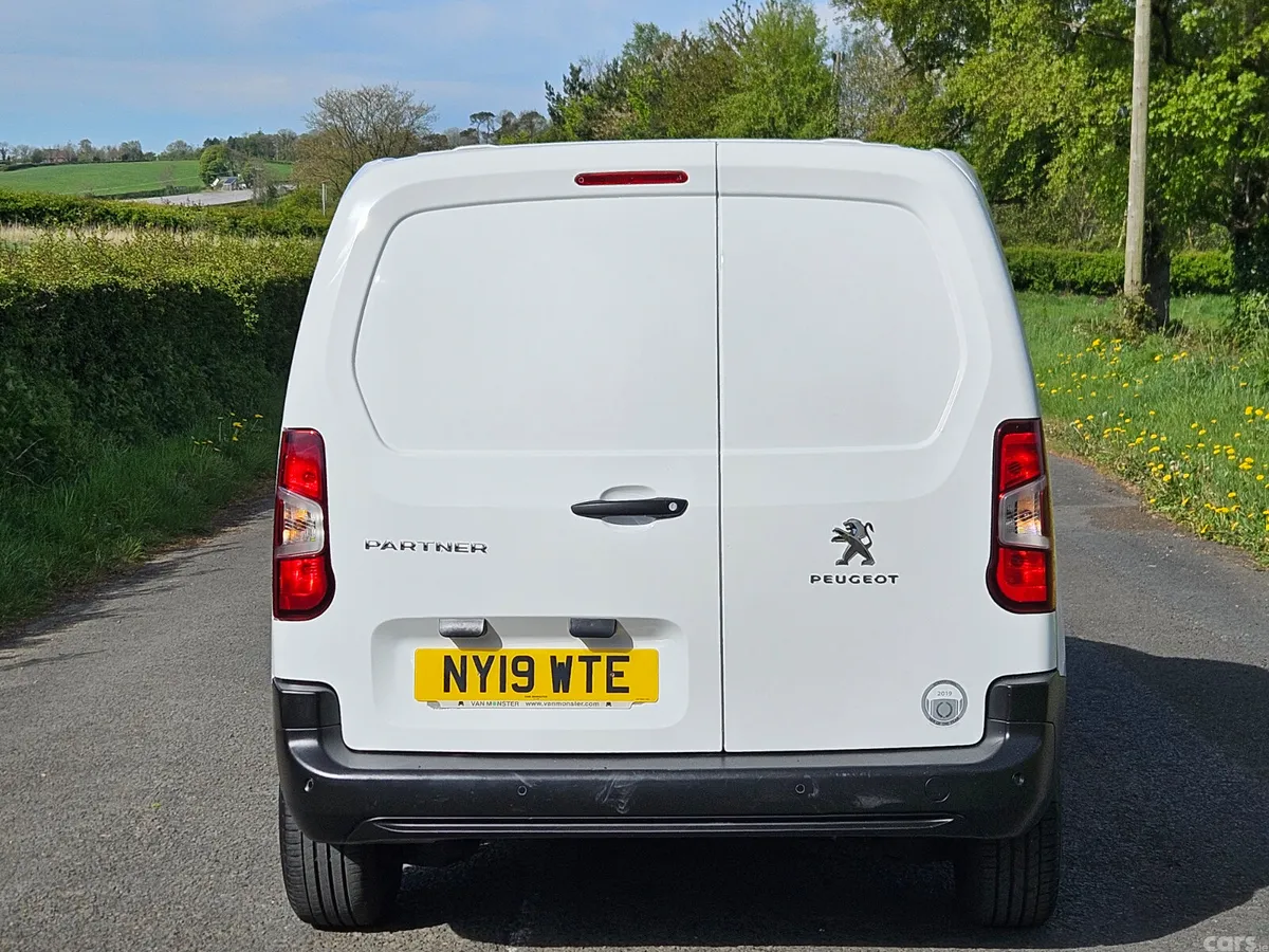 Peugeot Partner MPV, Diesel, 2019, White