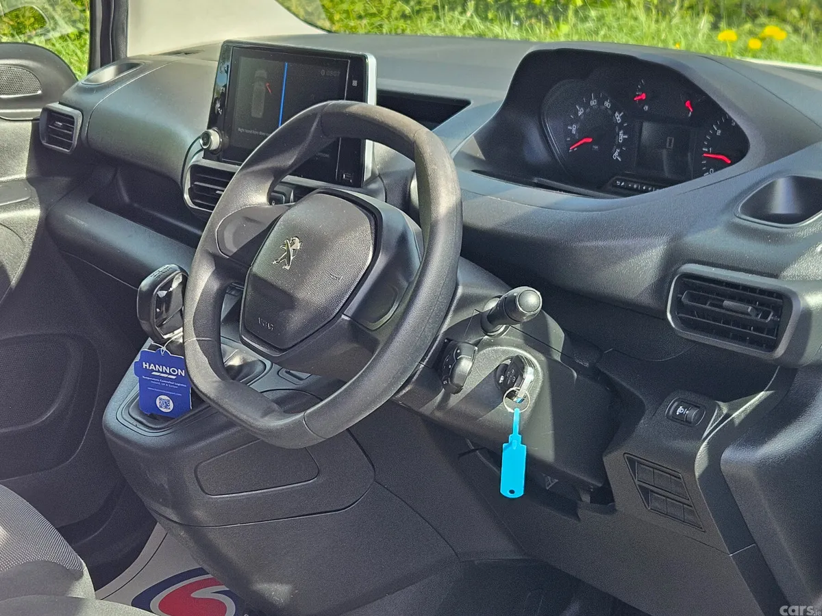 Peugeot Partner MPV, Diesel, 2019, White