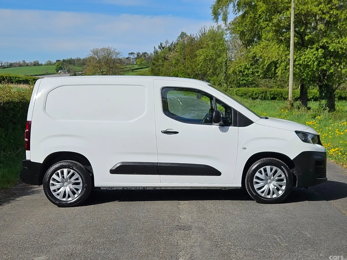 Peugeot Partner MPV, Diesel, 2019, White