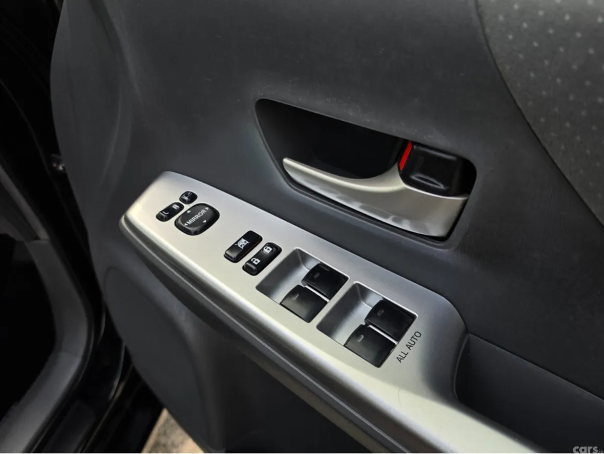 Toyota Prius MPV, Petrol Hybrid, 2013, Black
