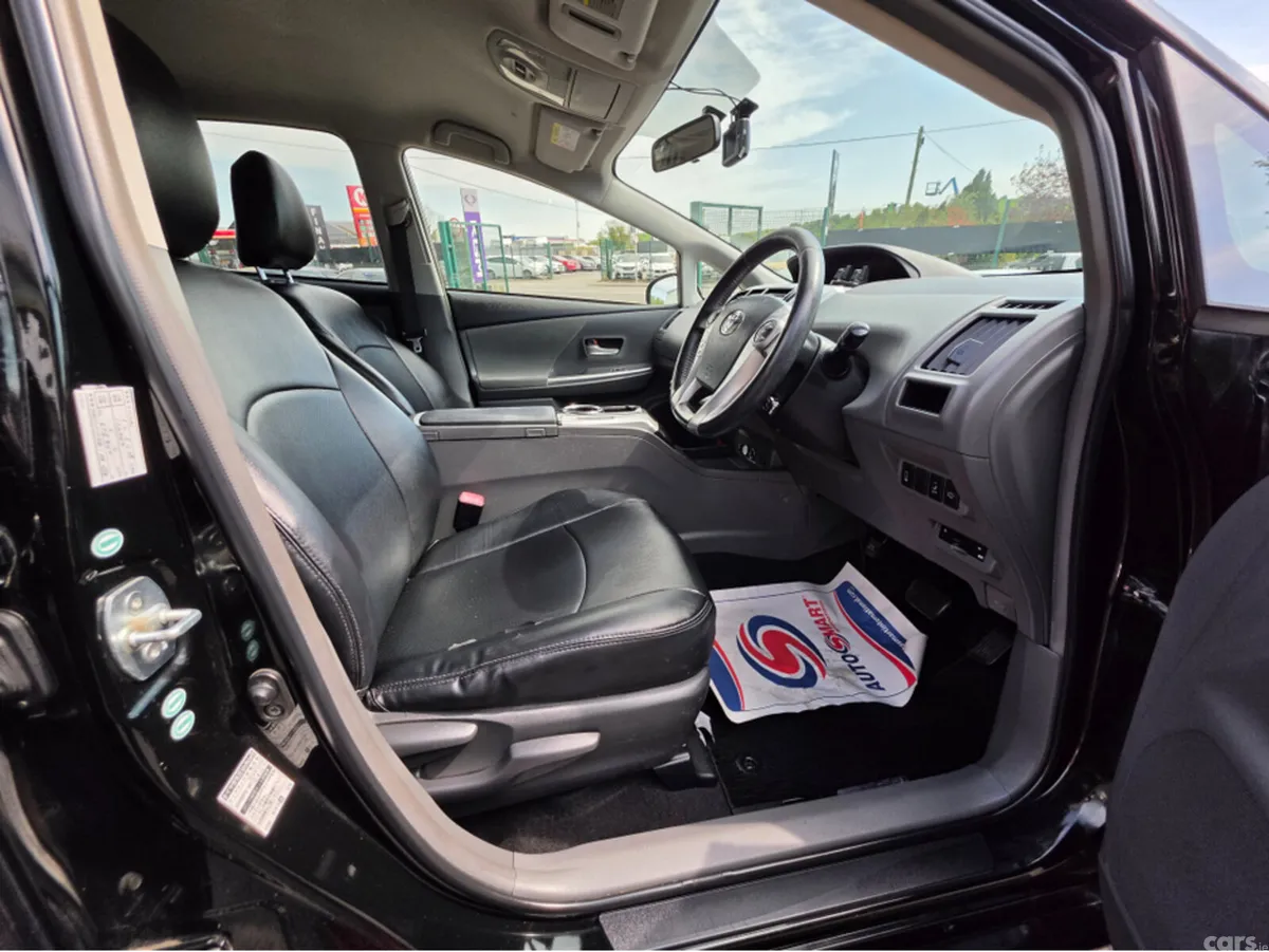 Toyota Prius MPV, Petrol Hybrid, 2013, Black
